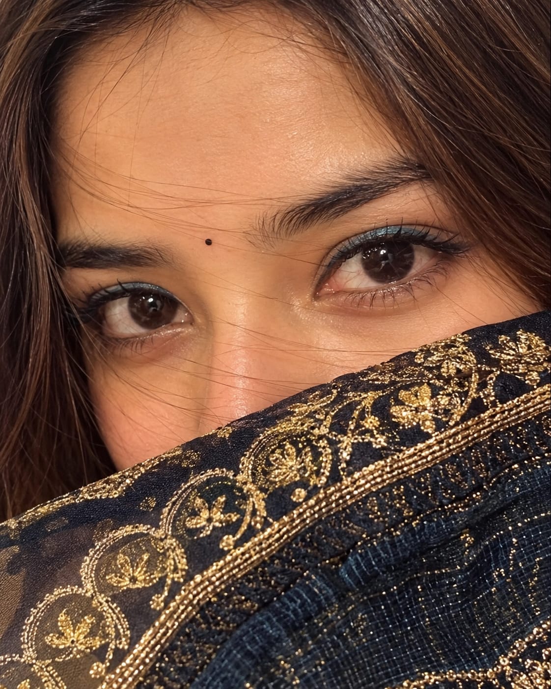 Cinematic Eyes View Prompt