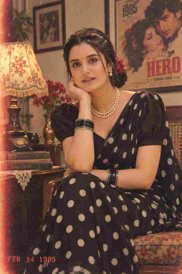 1980s AI photo prompt for girls - retro 80s look with vintage telephone and Bollywood posters